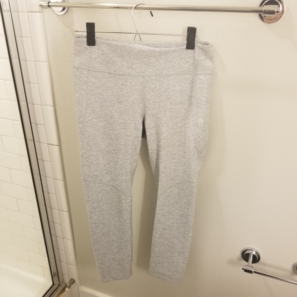 Outdoor Voices ⅞ Warmup Leggings size L